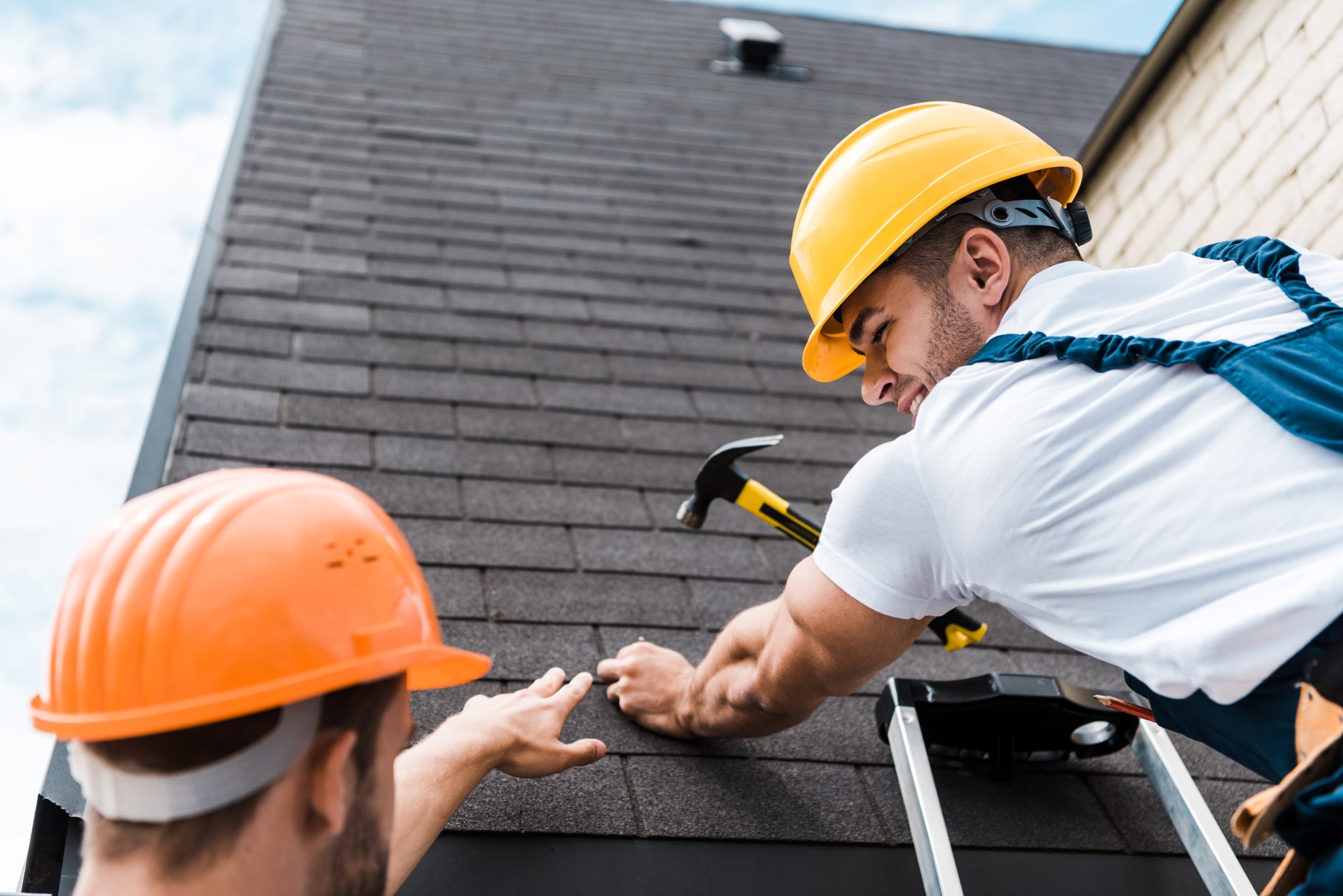 roof-repair-lead-generation-services-min roof repair lead generation services
